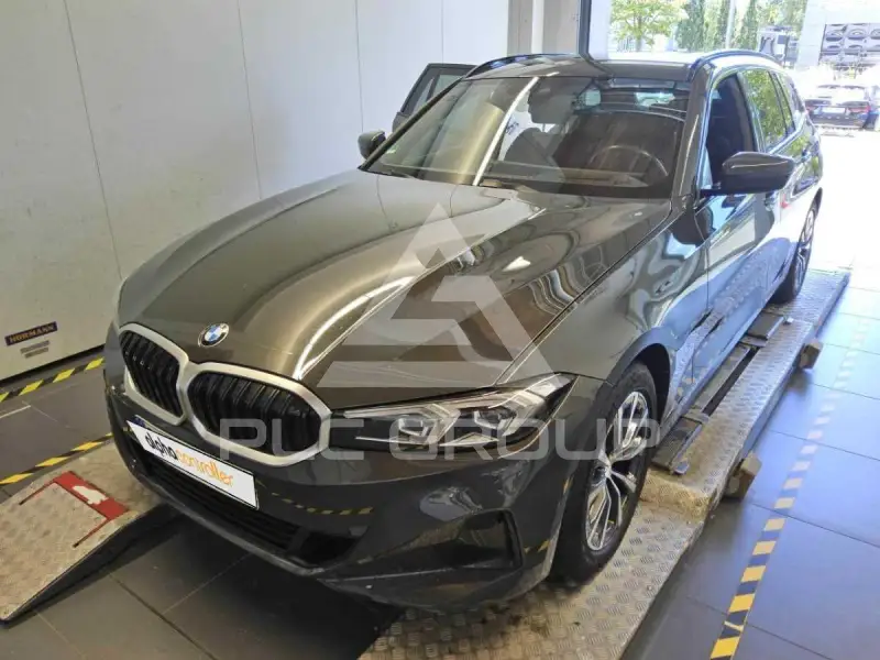 2023 BMW 320