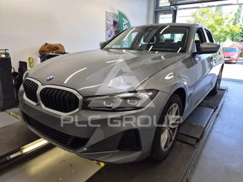 2023 BMW 320