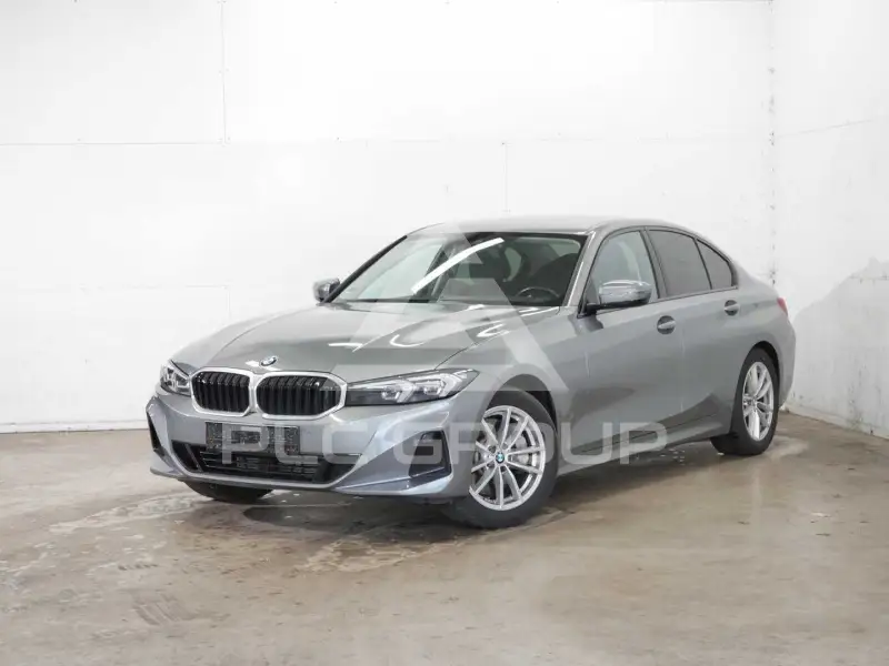 2023 BMW 330