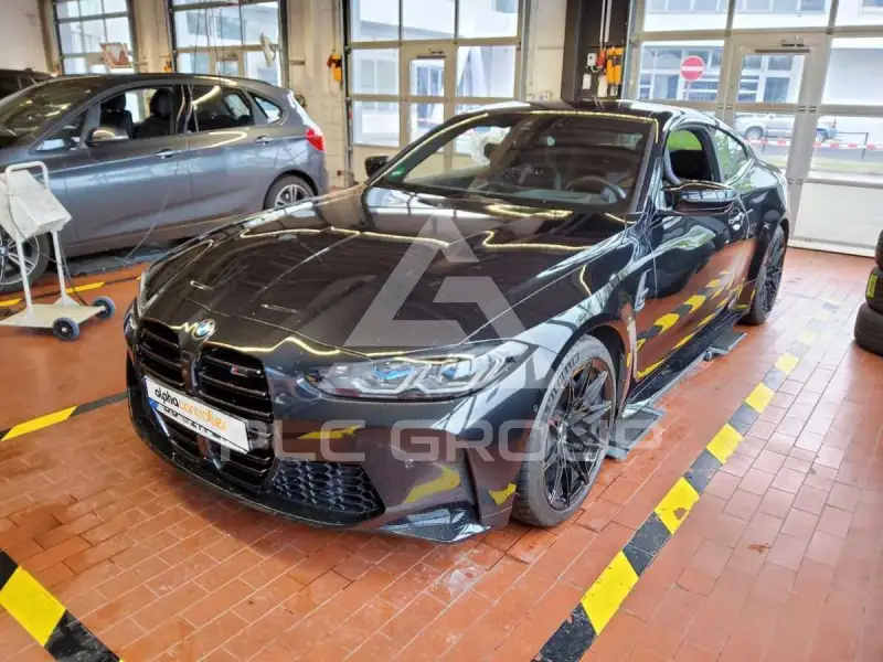 2023 BMW M4