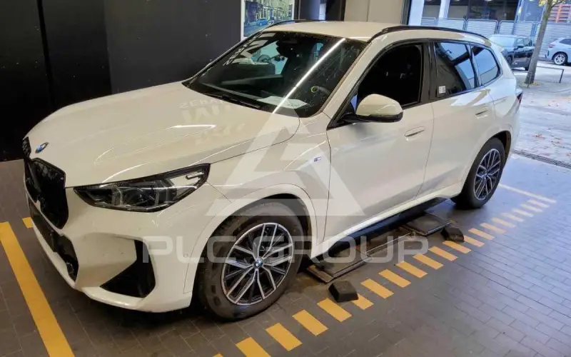 2023 BMW X1