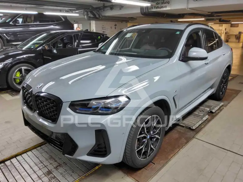 2023 BMW X4