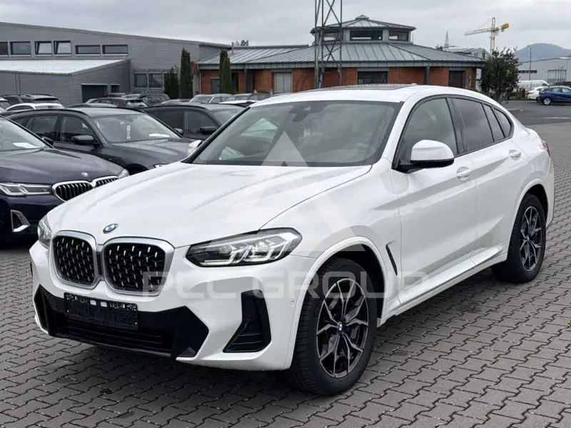 2023 BMW X4