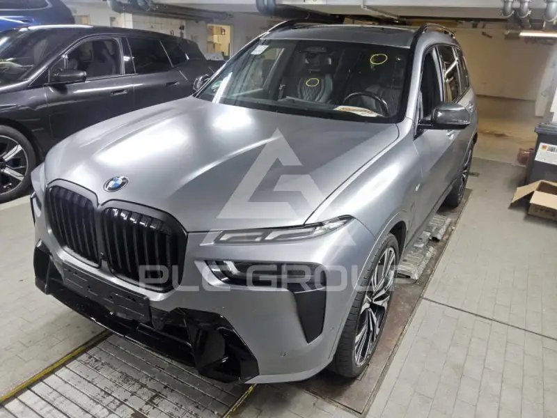 2023 BMW X7