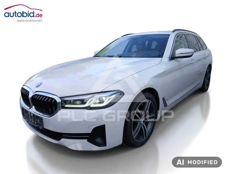 2023 BMW 520
