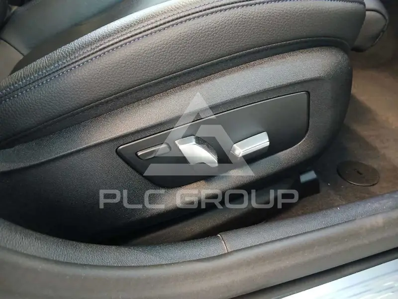 2023 BMW 520