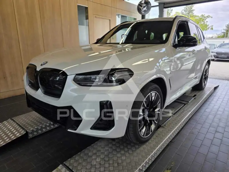 2023 BMW iX