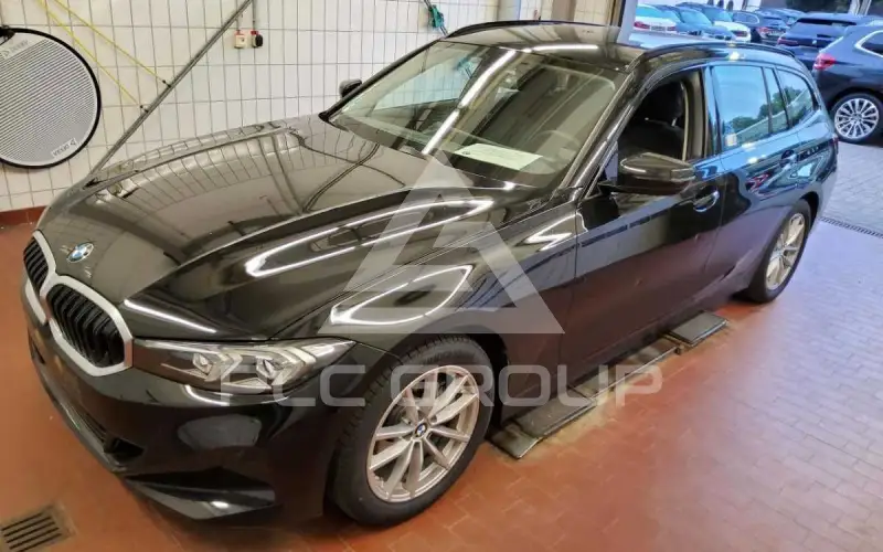 2023 BMW 318