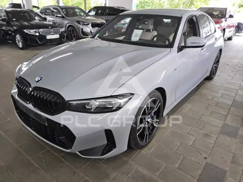2023 BMW 318