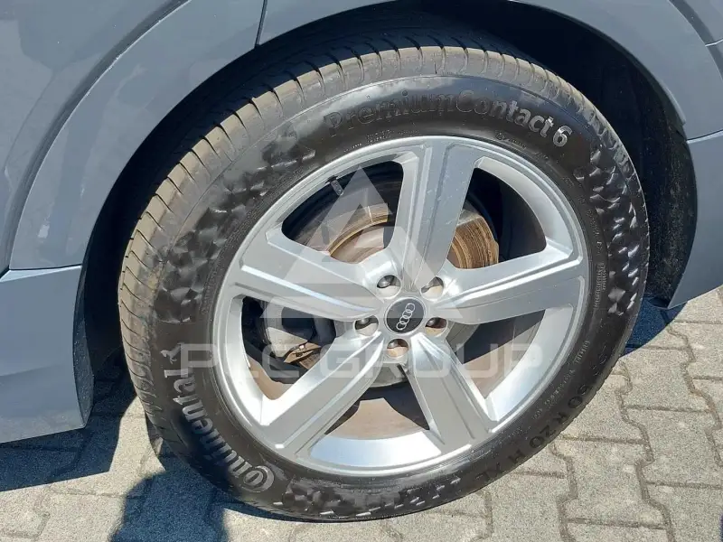 2023 Audi Q8