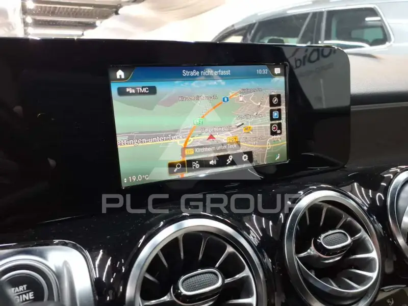 2023 Mercedes Benz GLB 220