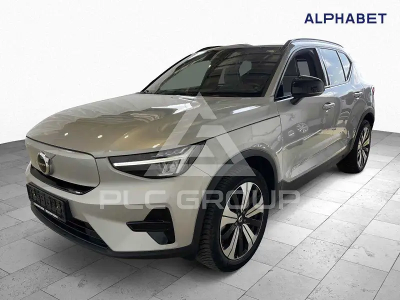 2023 Volvo XC40