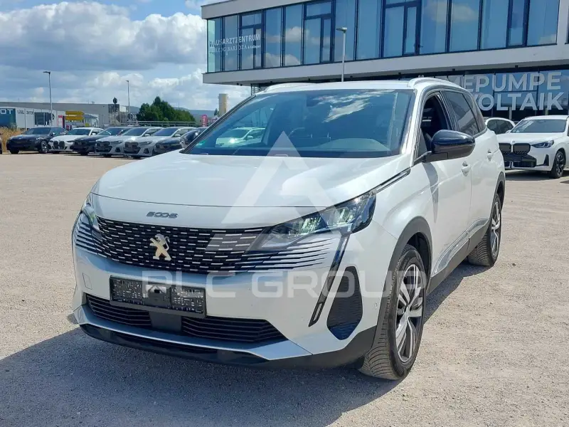 2023 Peugeot 5008