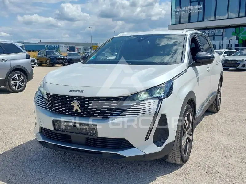2023 Peugeot 5008