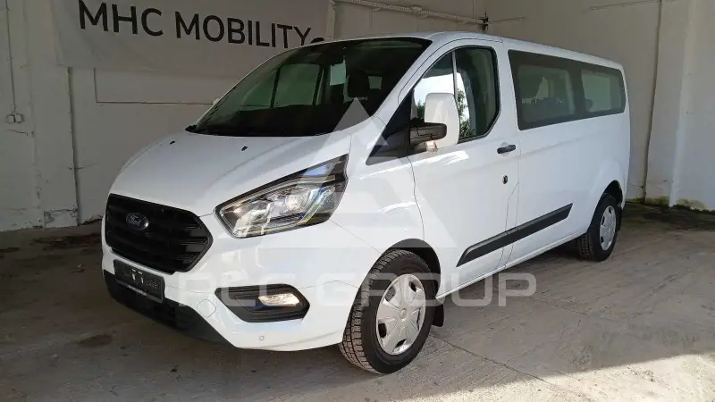 2023 Ford Tourneo