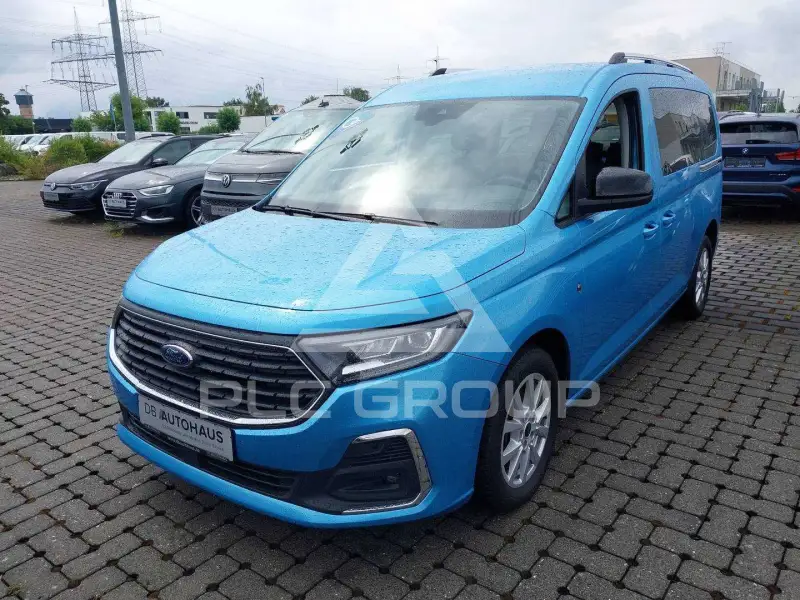 2023 Ford Tourneo