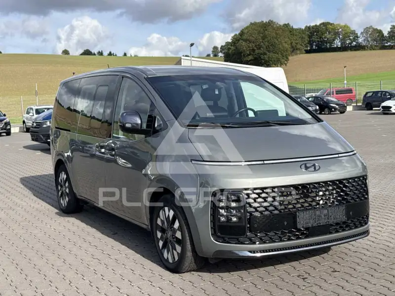 2023 Hyundai Staria