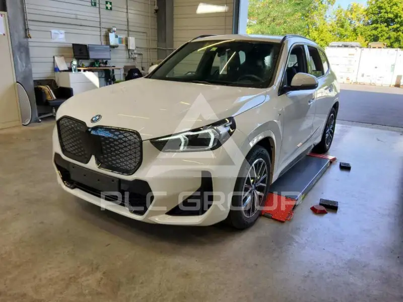2024 BMW iX