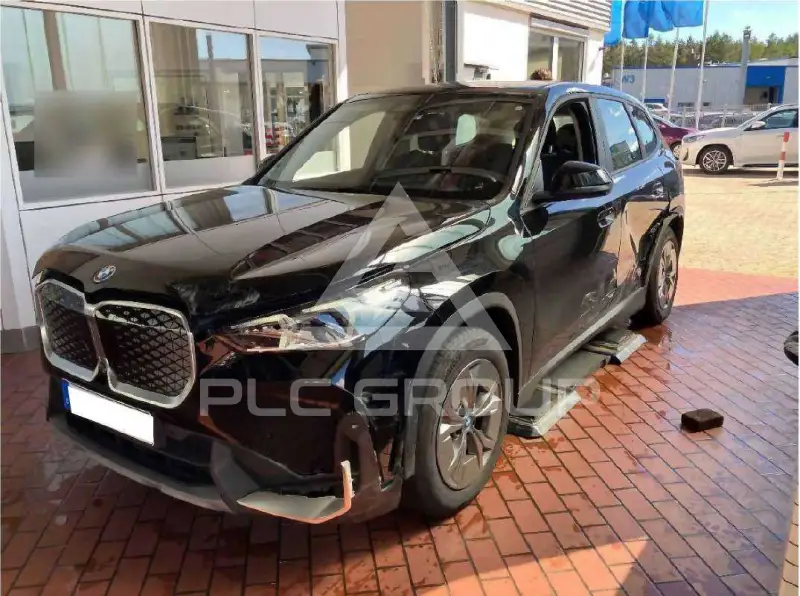 2024 BMW iX