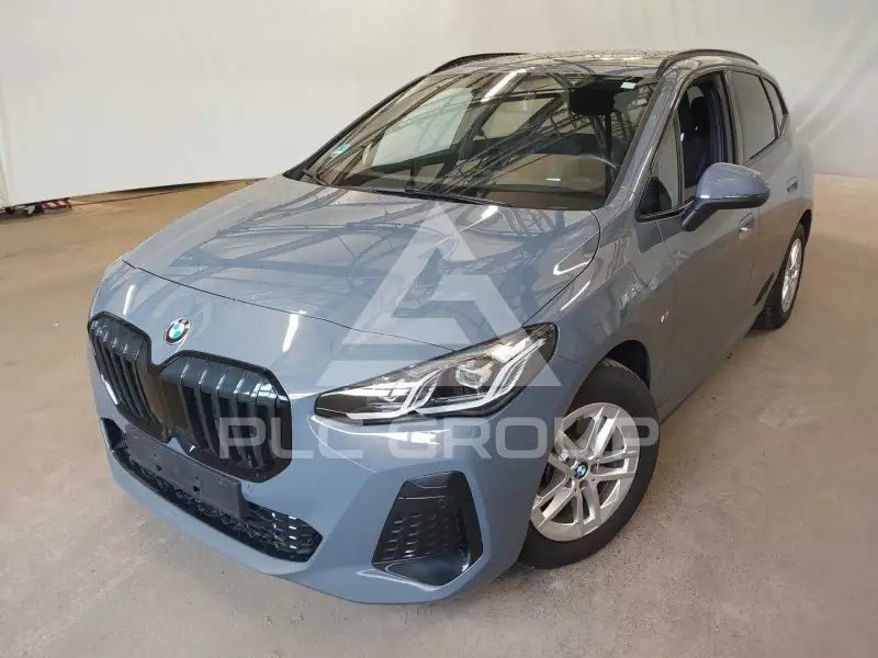 2024 BMW 220