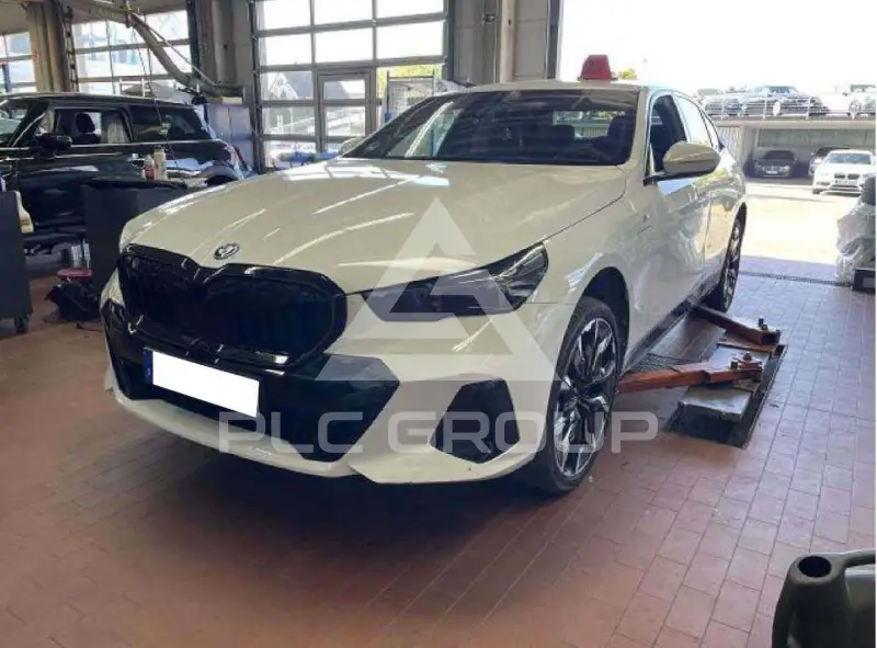 2024 BMW 530