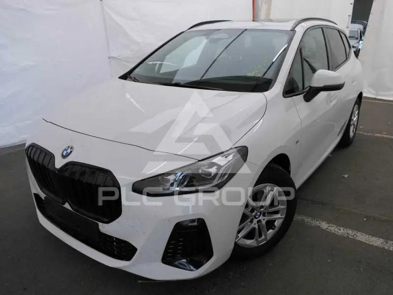 2024 BMW 218