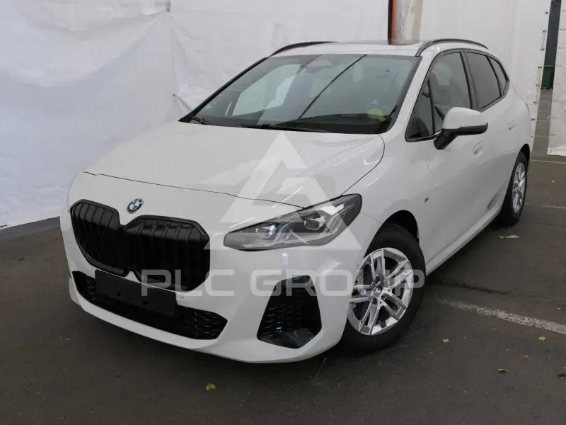 2024 BMW 218