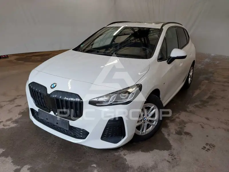 2024 BMW 218