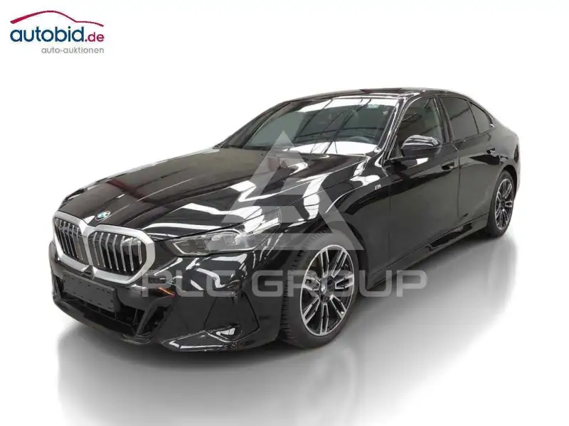 2024 BMW 520