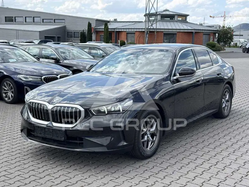 2024 BMW 520