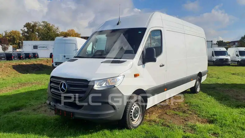 2024 Mercedes Benz Sprinter