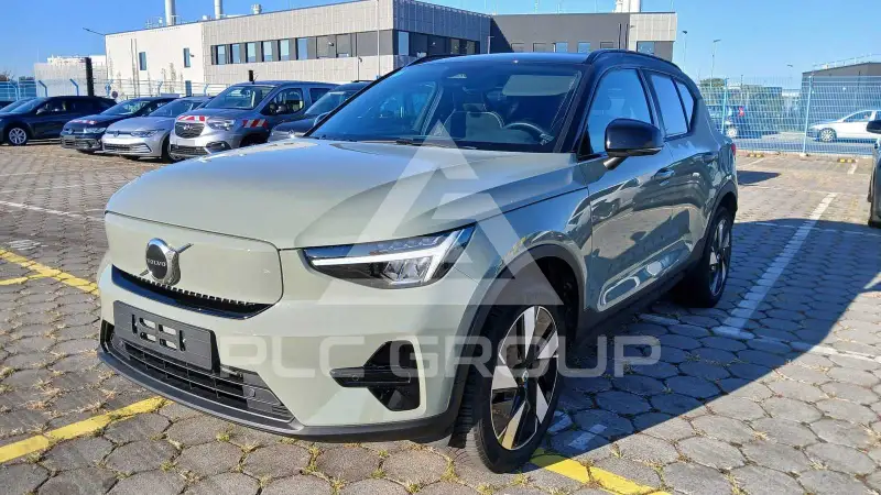 2024 Volvo XC40