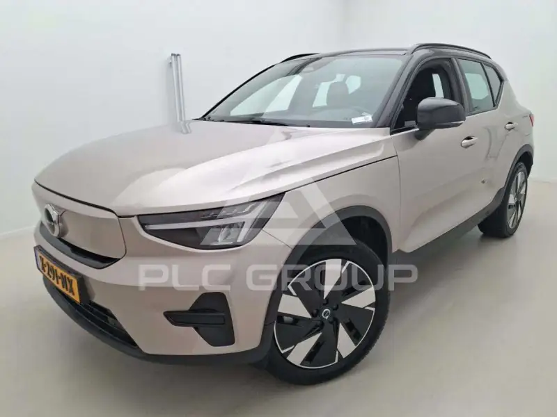 2024 Volvo XC40