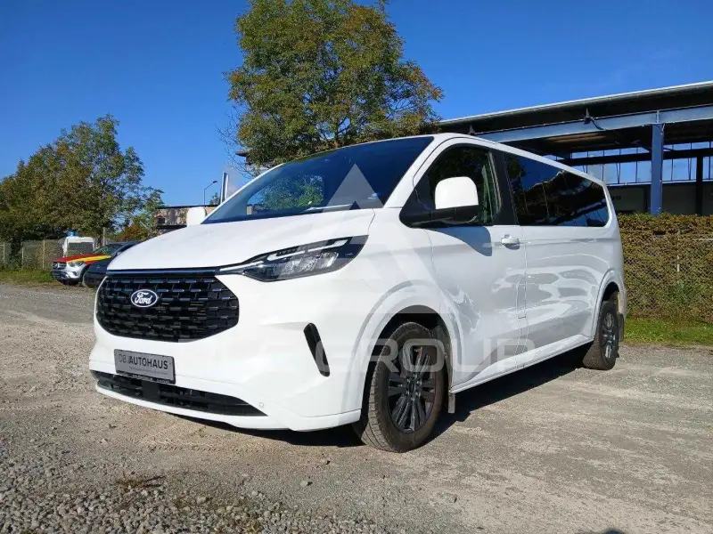 2024 Ford Tourneo