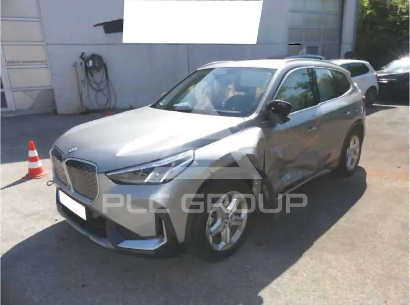 2025 BMW iX