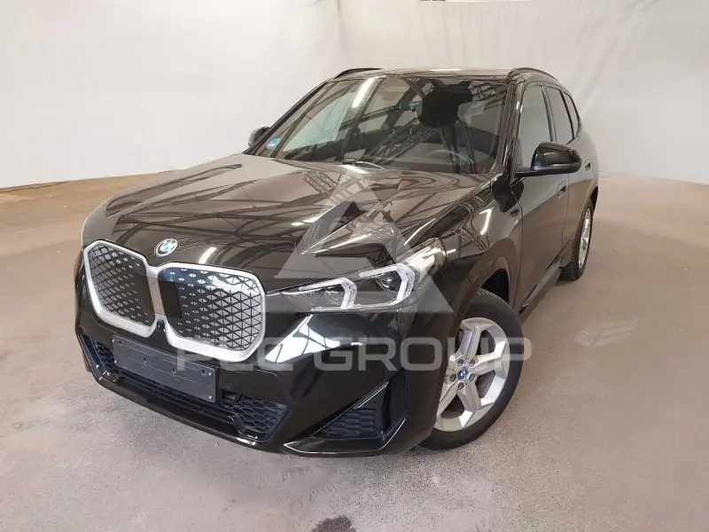 2025 BMW iX