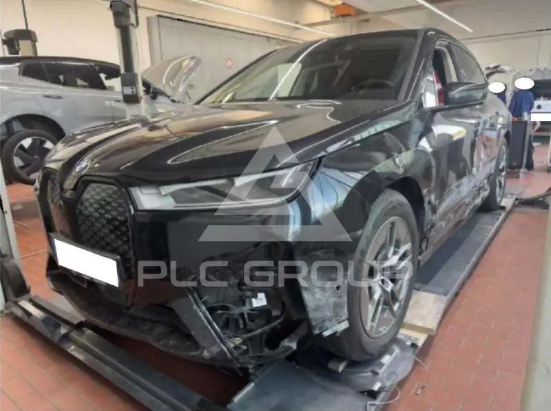2025 BMW iX