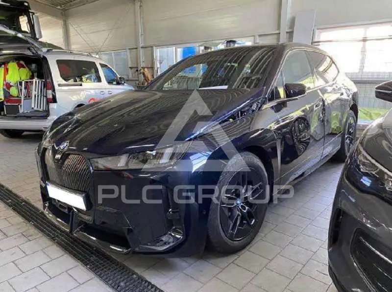 2025 BMW iX