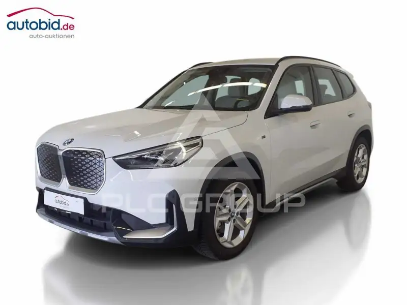 2025 BMW iX