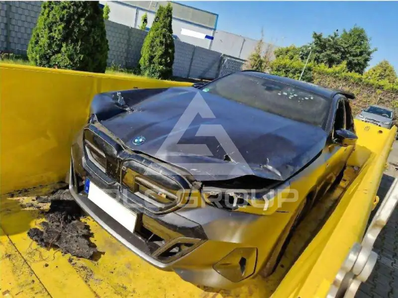 2025 BMW I5
