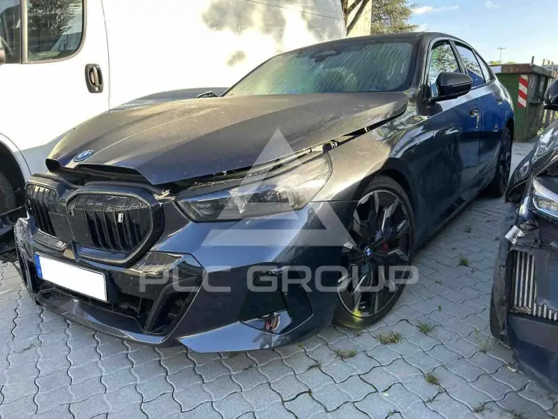 2025 BMW I5