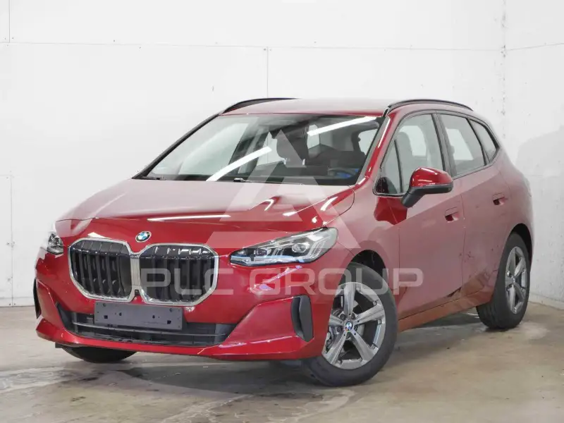 2025 BMW 220