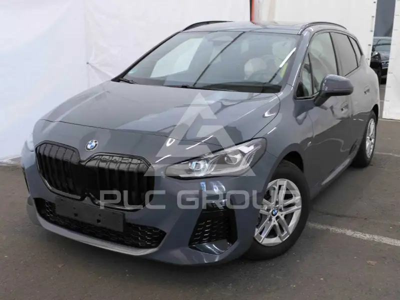 2025 BMW 220