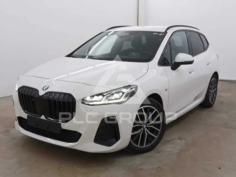 2025 BMW 220