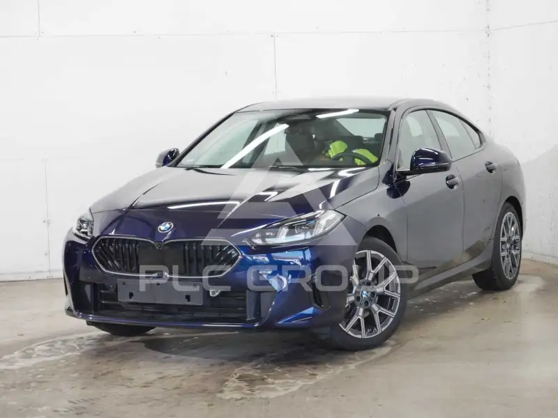 2025 BMW 220