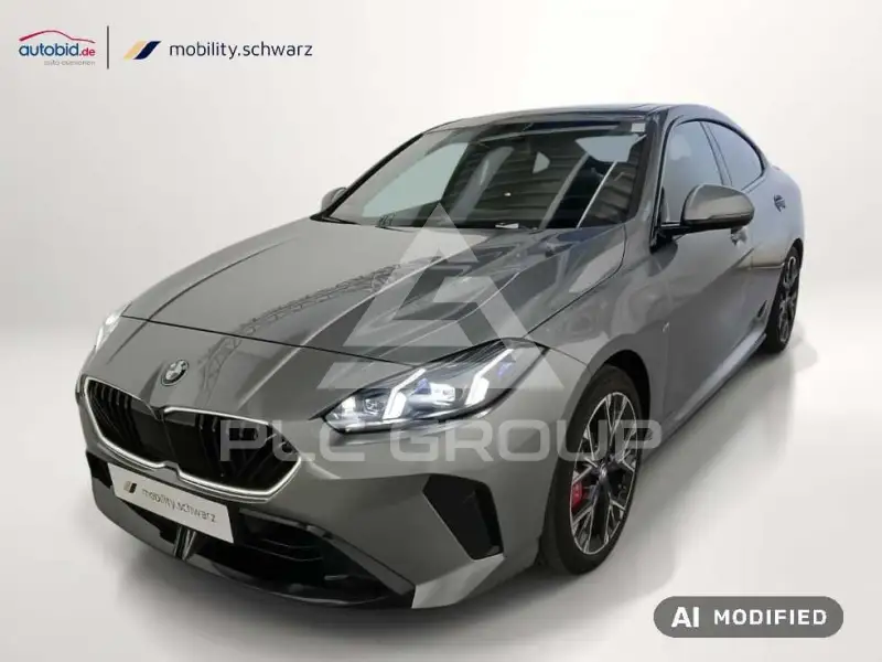 2025 BMW 220