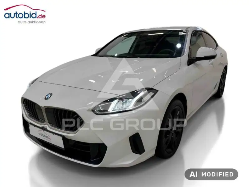 2025 BMW 220