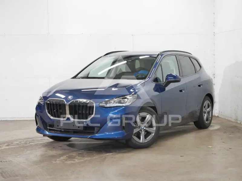 2025 BMW 220