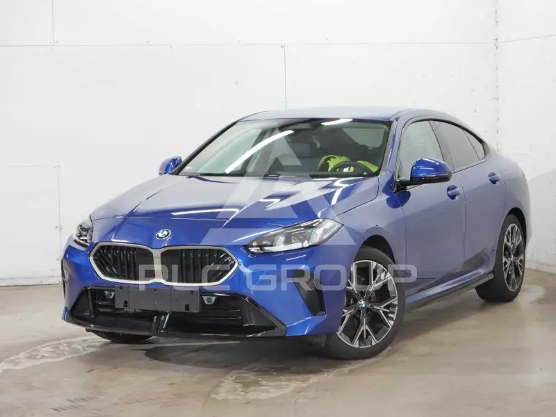 2025 BMW 220