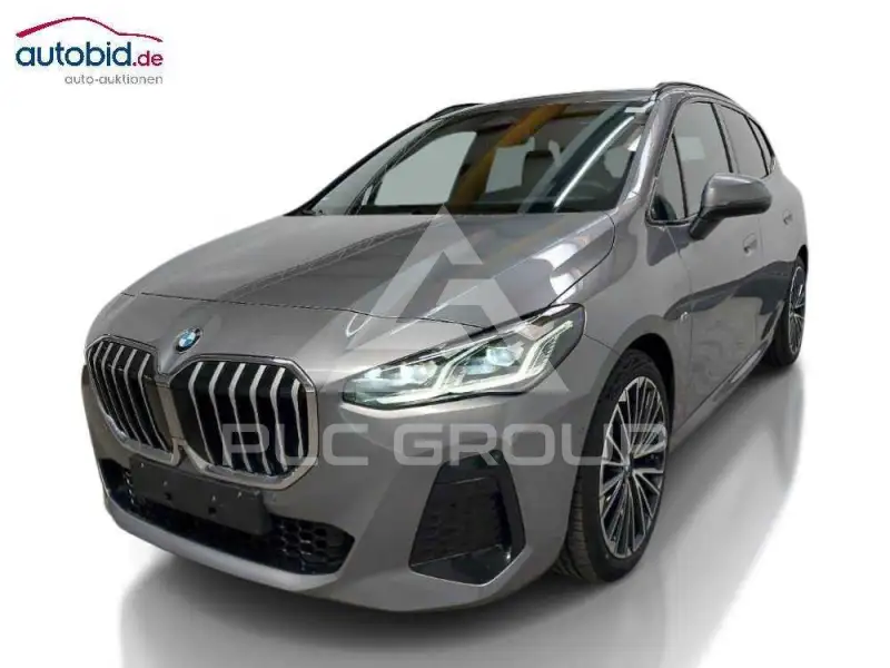 2025 BMW 218
